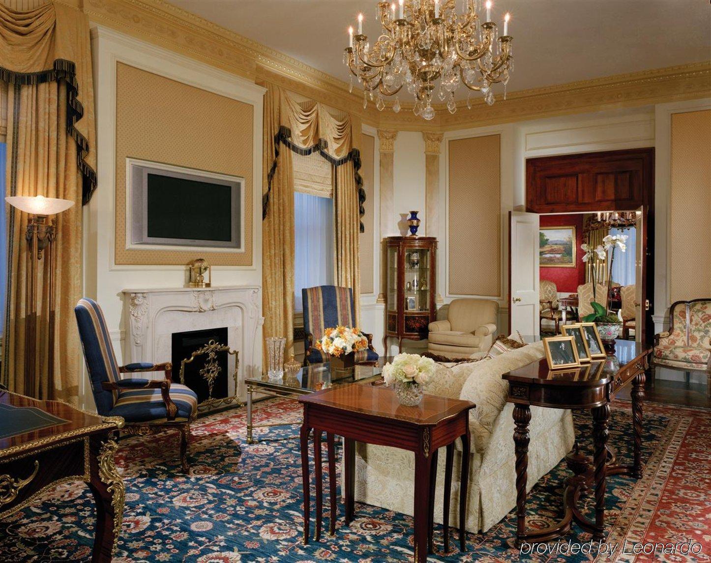 The Towers Of The Waldorf Astoria Hotel New York Room photo