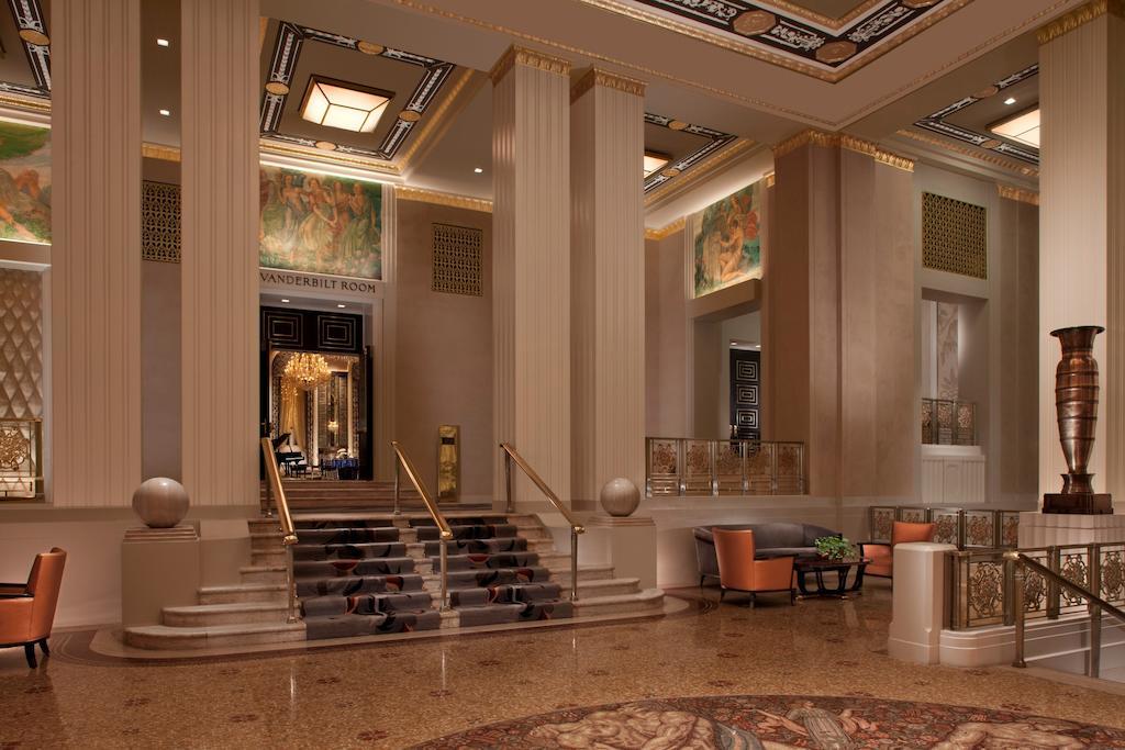 The Towers Of The Waldorf Astoria Hotel New York Exterior photo
